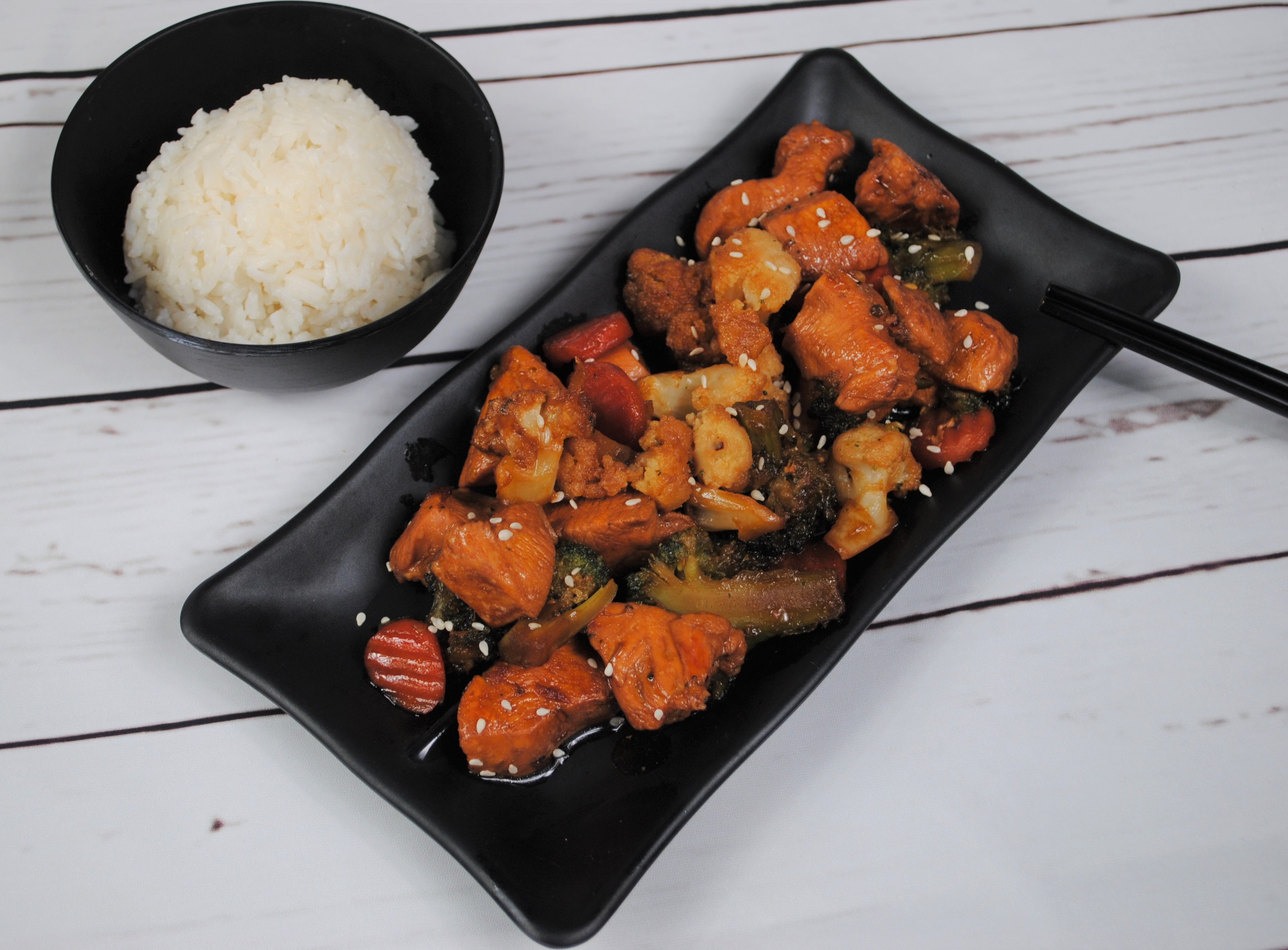 Teriyaki Chicken with vegetables and steamed white rice